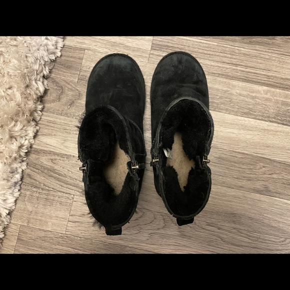 Ugg Classic Mini - Black - Size 4 - Picture 6 of 16